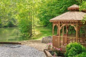 Firepit, Gazebo and Lake view for Lakeside Rendezvous cabin