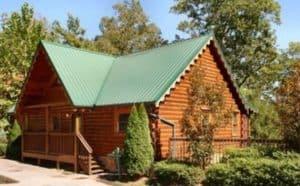 Heavenly Haven cabin in Gatlinburg with pool access