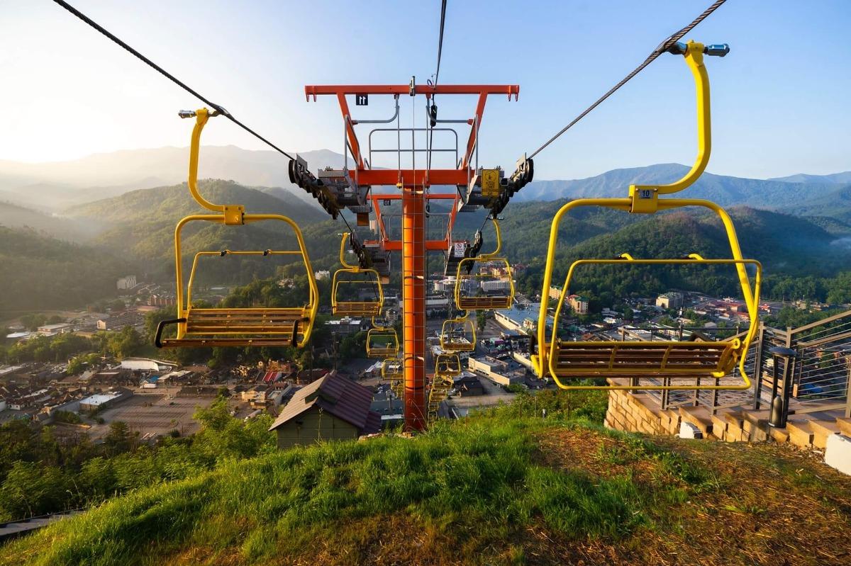 6 Perks of Living in Gatlinburg and Pigeon Forge Year-Round